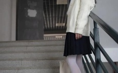 坐在学长的棒子上写作业作文视频